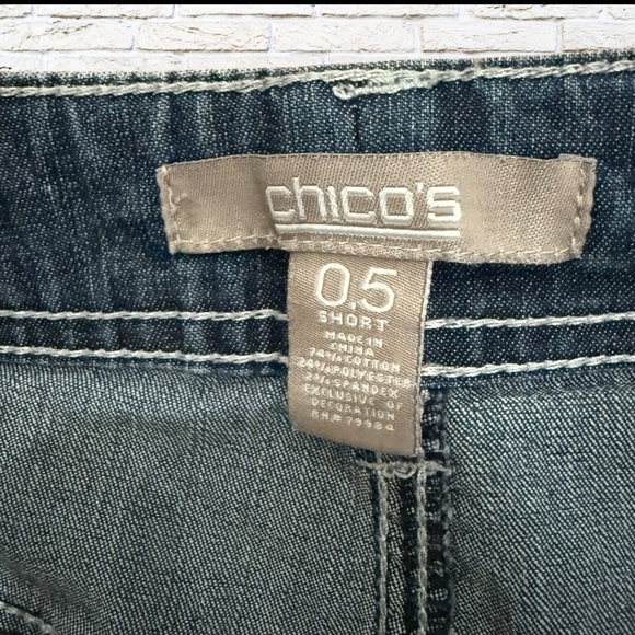 Chicos Boot Cut Jeans size 0.5 Short or size 6 Short - Picture 3 of 3